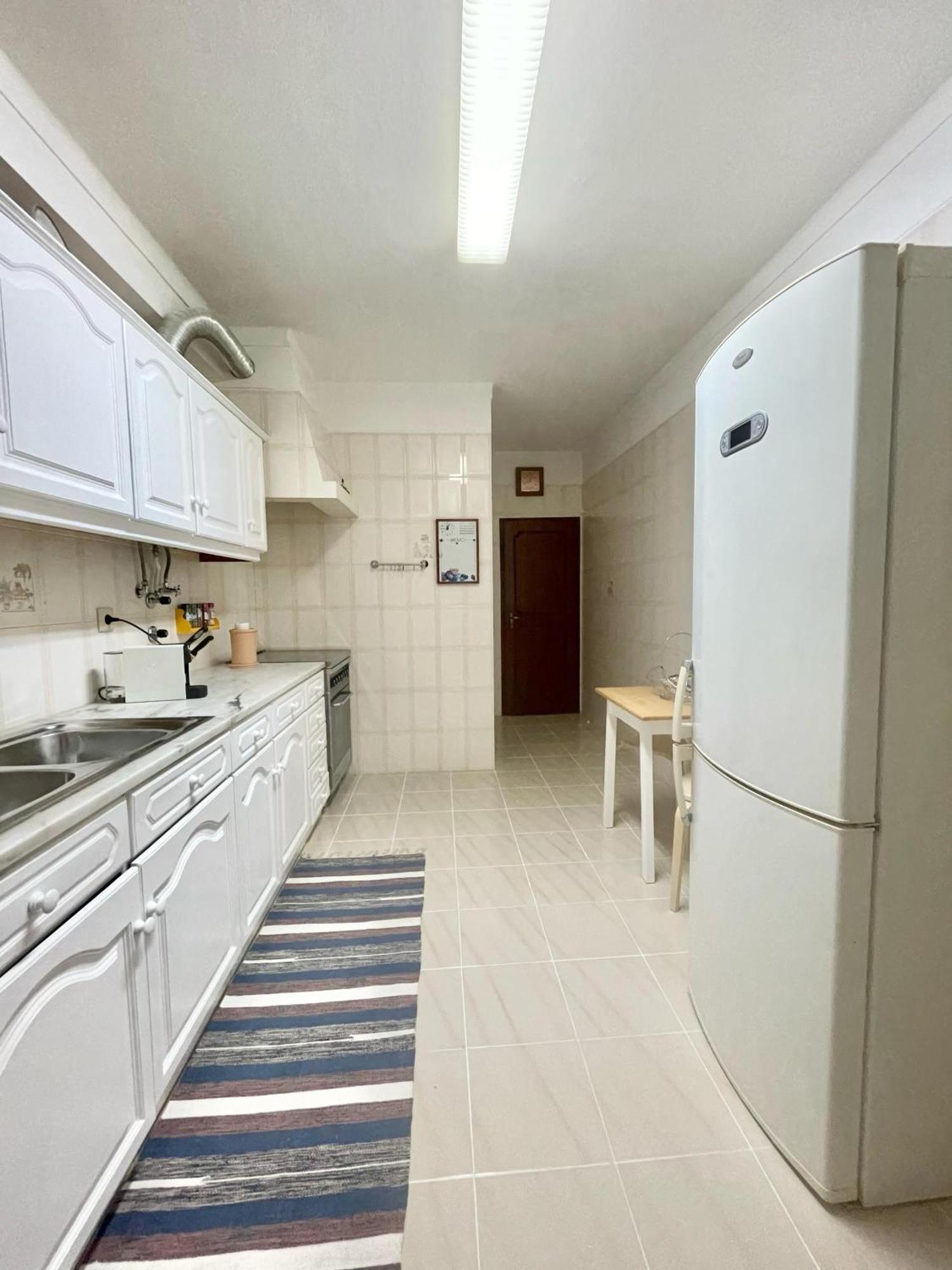 Cosy Flat In Central With Pool